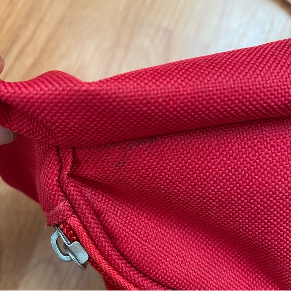 Everest Logo Mini Red Fanny Pack - Picture 9 of 10